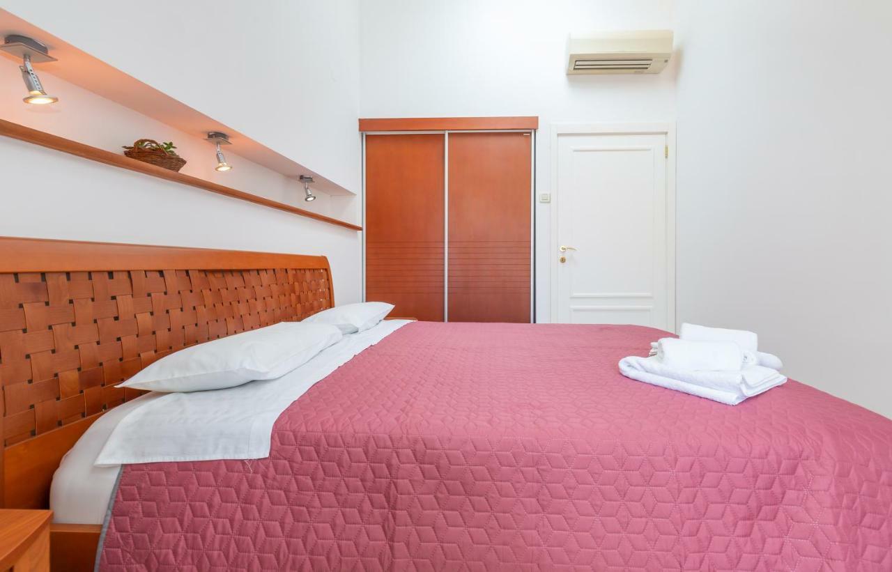Apartment Bona Palace Дубровник Екстериор снимка